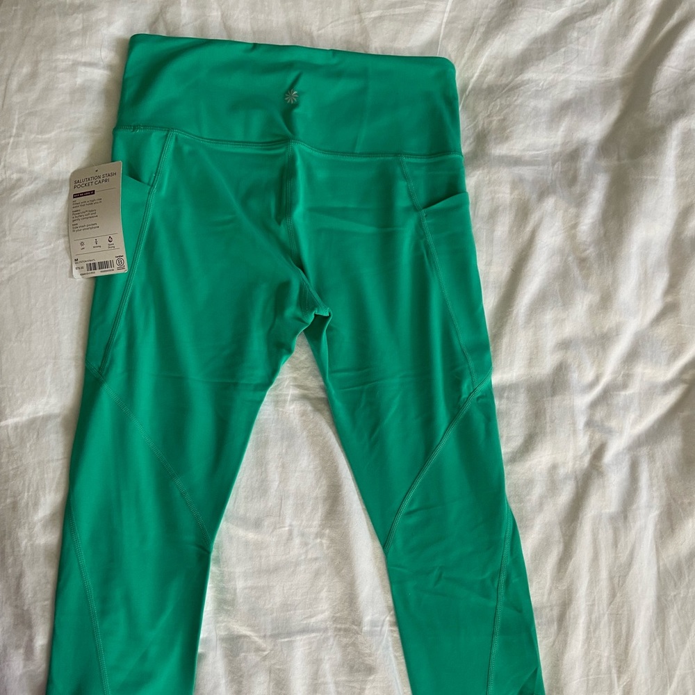 Athleta Salutation Stash Pocket Capri